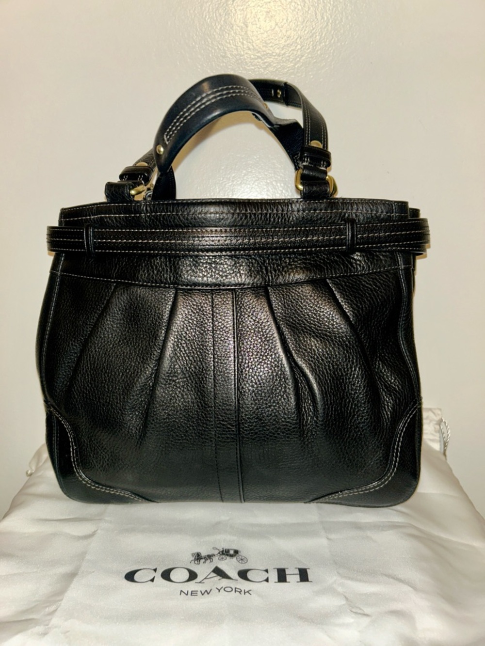 COACH Jackie Horsebit All Leather
Black Handbag Authentic includes Dust Bag! - Picture 2 of 7